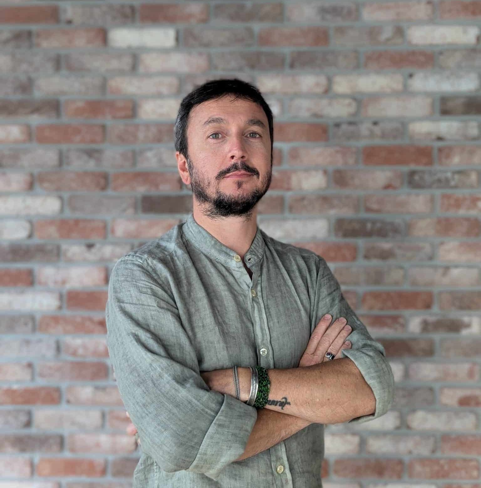 Manuel Univers son être chez Elephant Yoga Studio